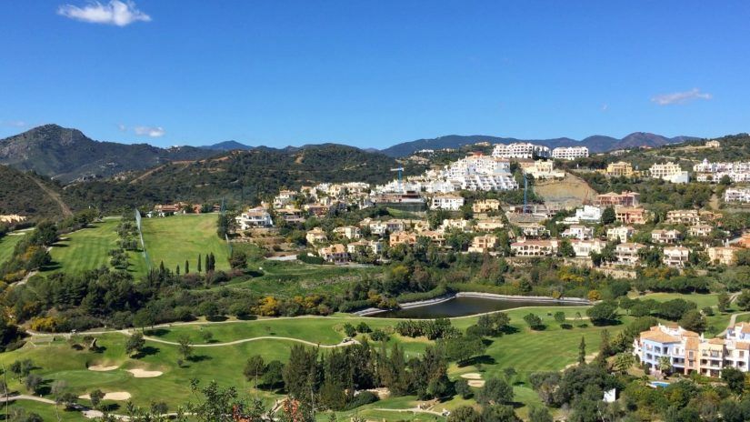 Views of Los Arqueros, Benahavís