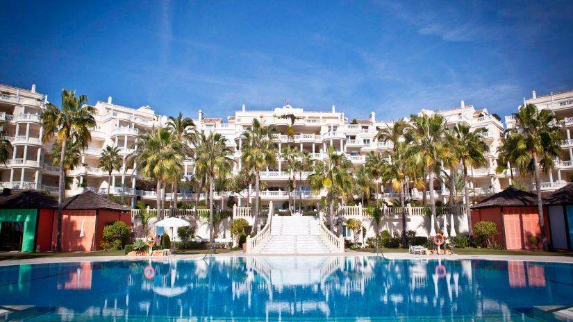 Las Dunas Park, a beachfront development in Estepona