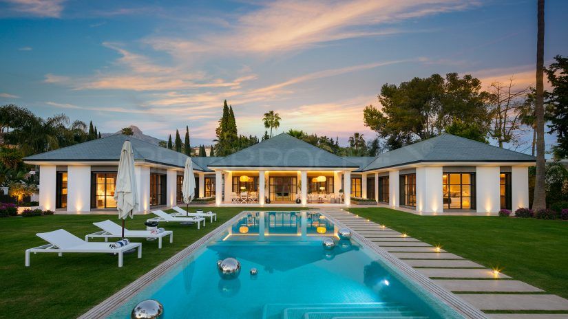 Villa en primera línea de golf en las Brisas, Nueva Andalucía